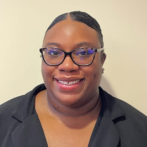 Headshot of Akaycia Curry, LPC