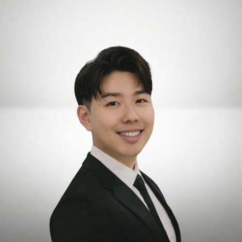 Headshot of Dennis Wang, LCSW