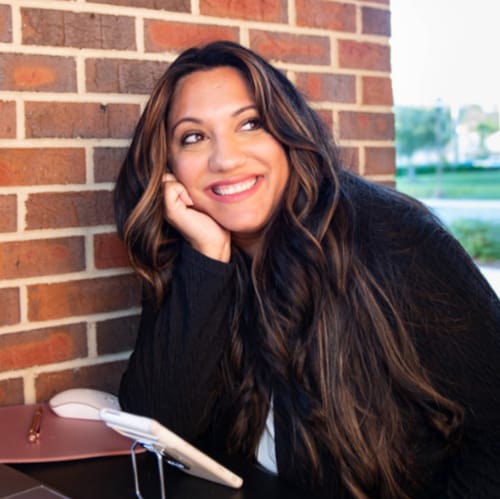 Headshot of Andrea Eschrich, LICENSED_PSYCHOLOGIST