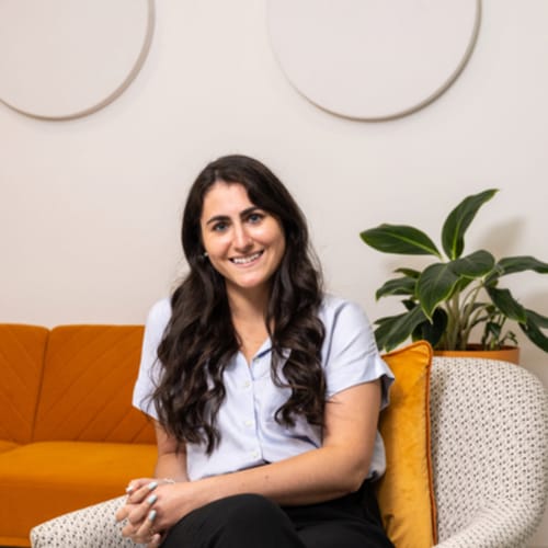 Headshot of Rivka Wigder, LCSW