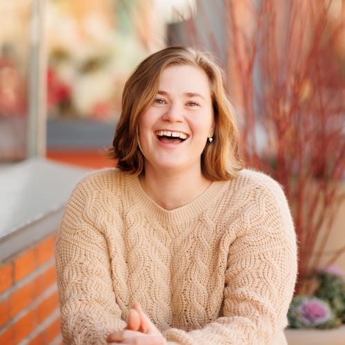 Headshot of Cassie McCormick, LMFT