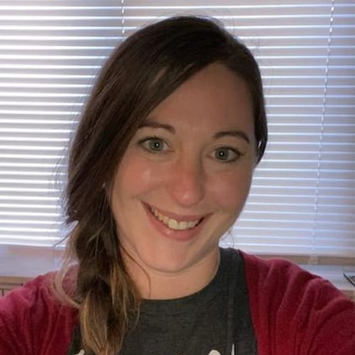 Headshot of Emily Thomas, LMSW