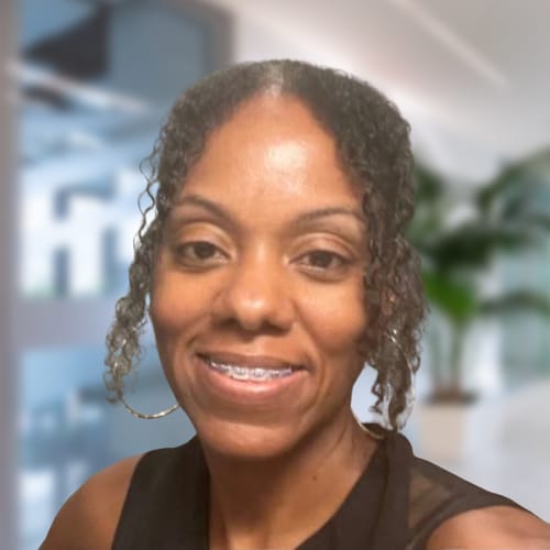 Headshot of Elisia Burse, LCSW