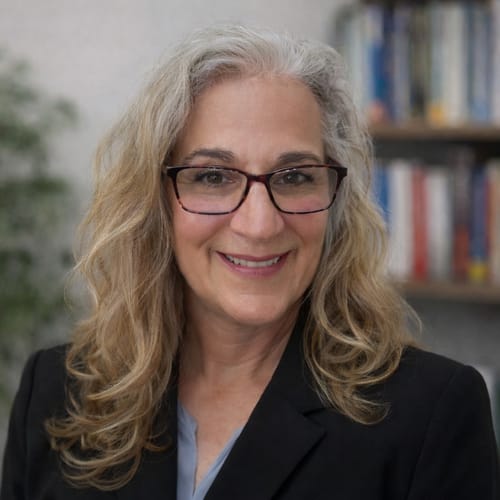Headshot of Michelle Tortora, LICSW