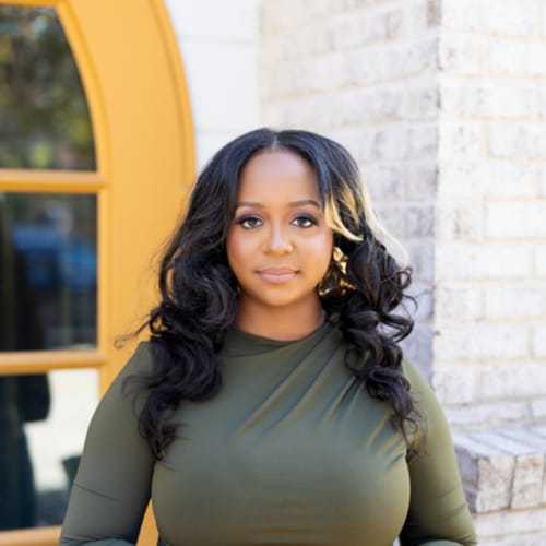 Headshot of Jaymi Davis, LPC