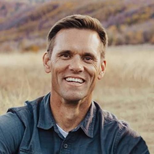 Headshot of Aaron Thomason, APRN