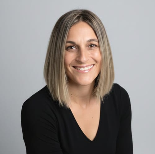 Headshot of Jennifer Buer, LMFT