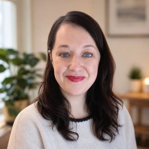 Headshot of Dawn Sherwood, LCSW
