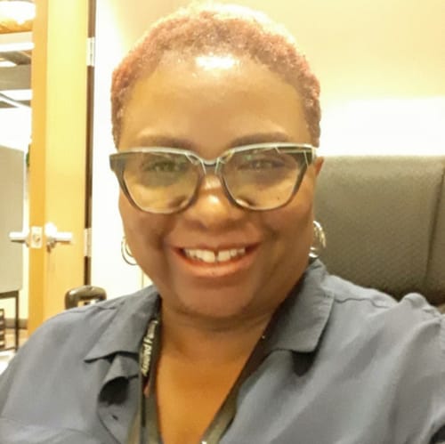 Headshot of Roxana Scott, LPC