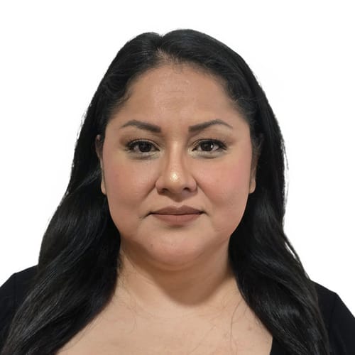 Headshot of Flor Villagran, LMHC