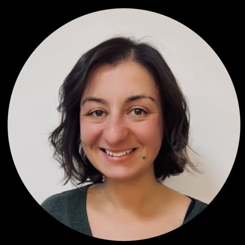Headshot of Sara Lee, LCSW