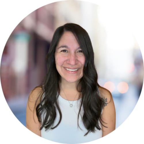 Headshot of Ashley Busch, LICSW