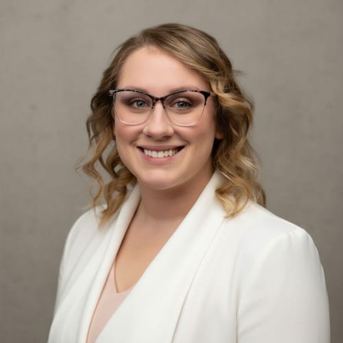 Headshot of Ashley Brugmann, APN