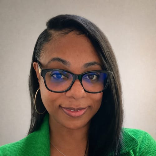 Headshot of Centoria Walton, LCSW