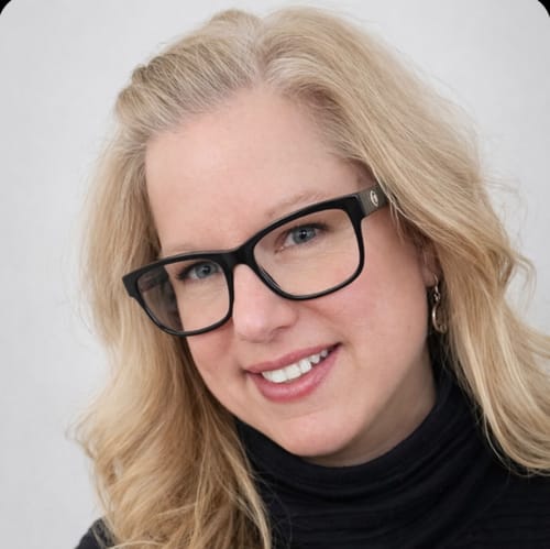 Headshot of Karen Quirk, LC