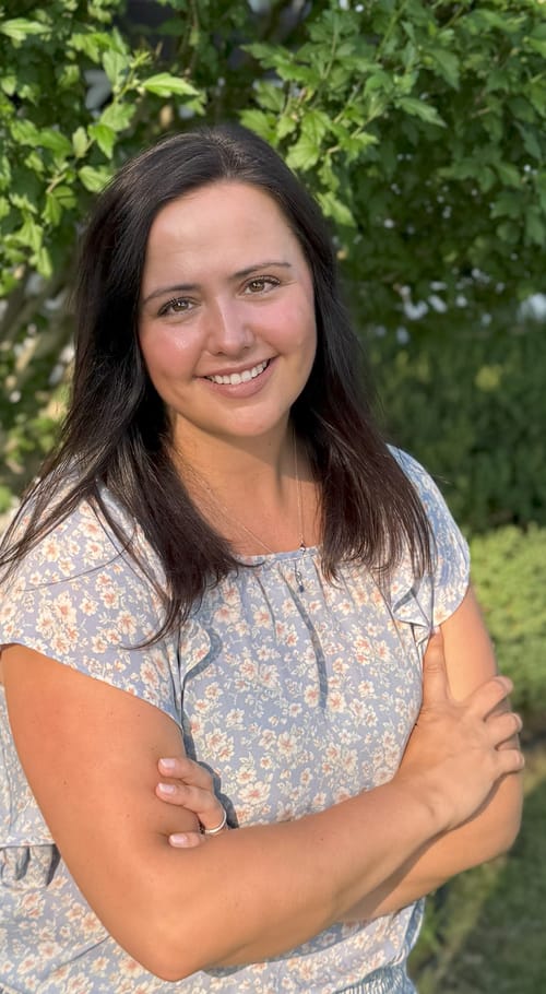 Headshot of Angela Lucas, LMSW