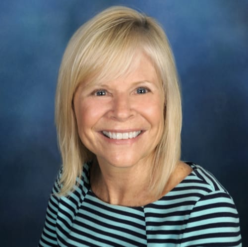 Headshot of Anne Dennis, LMFT