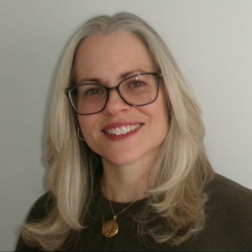 Headshot of Lynn Falk, LPC