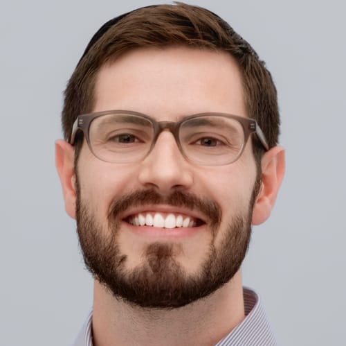 Headshot of Asher Kelman, LPC