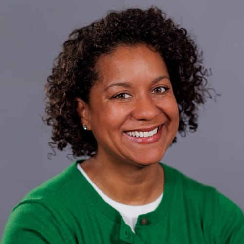 Headshot of Lisa Squires, APRN