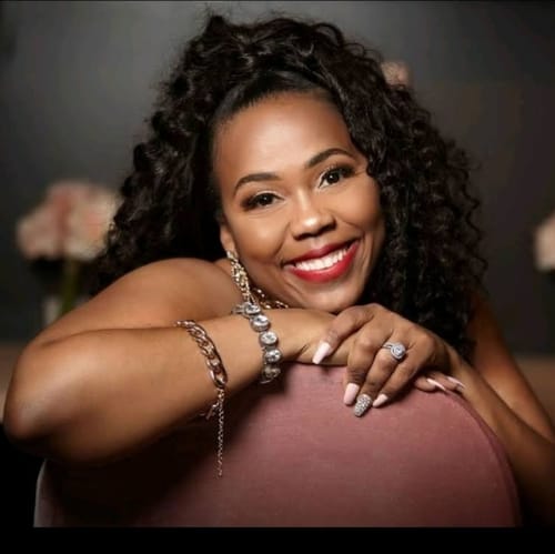 Headshot of Shawna Young, LMFT