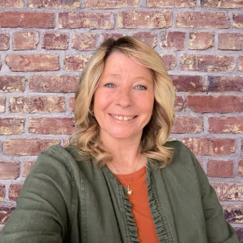Headshot of Rebecca Williams, LPC