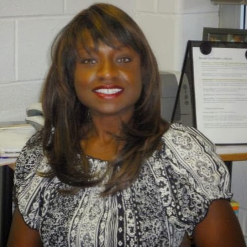 Headshot of Maurine Marcellus, LPC