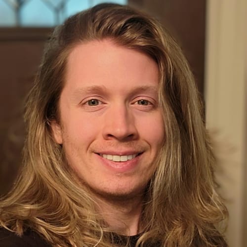 Headshot of Austin Mackey, LPC