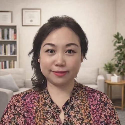 Headshot of Dehong Hu, LCSW