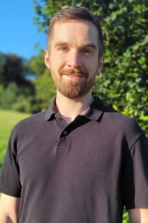 Headshot of Peter Hoehne, LMHC