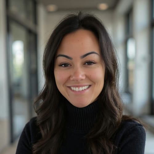 Headshot of Elizabeth Elwood, APRN