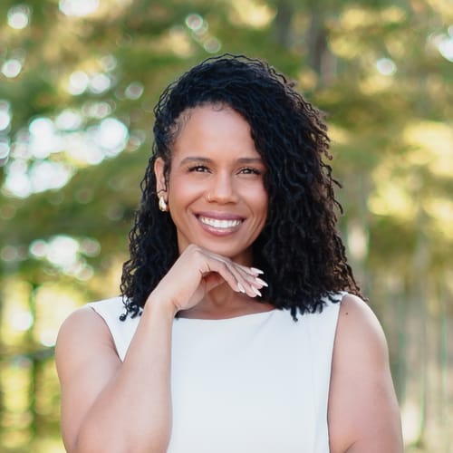 Headshot of Kristin Theard, APRN