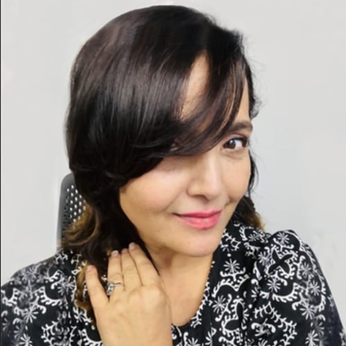 Headshot of Mary Entezar, LMFT