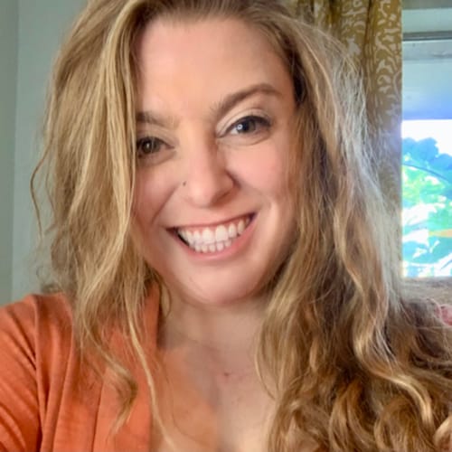 Headshot of Lauren Kerner, LCSW