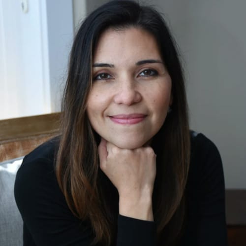 Headshot of Valentina Isleib, LMFT