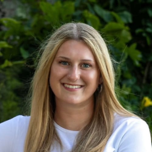 Headshot of Morgan Rayner, LCSW