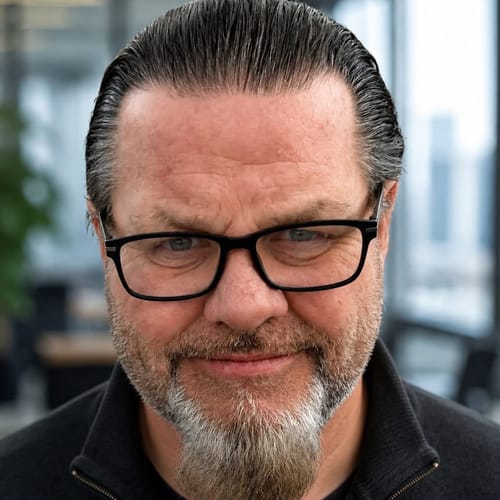 Headshot of Michel Tozer, LCPC