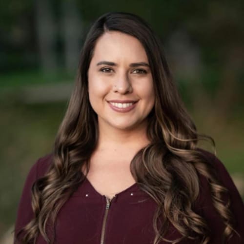Headshot of Valerie Prichard, LMFT