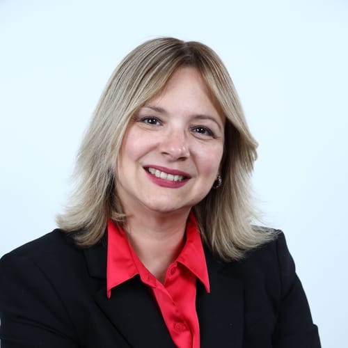 Headshot of Karina Astigarrabia Ferraz, APRN