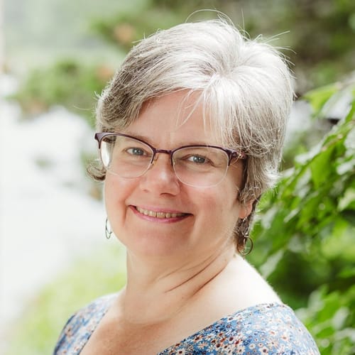 Headshot of Dennyse Snyder, LCSW