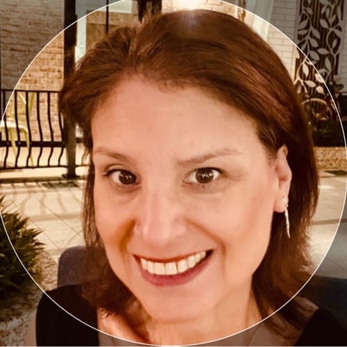 Headshot of Jocelyn Evans-Shaw, LPC