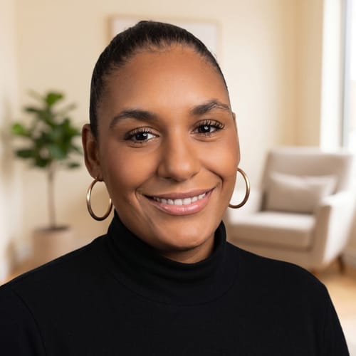 Headshot of Maria Feliz, LCSW