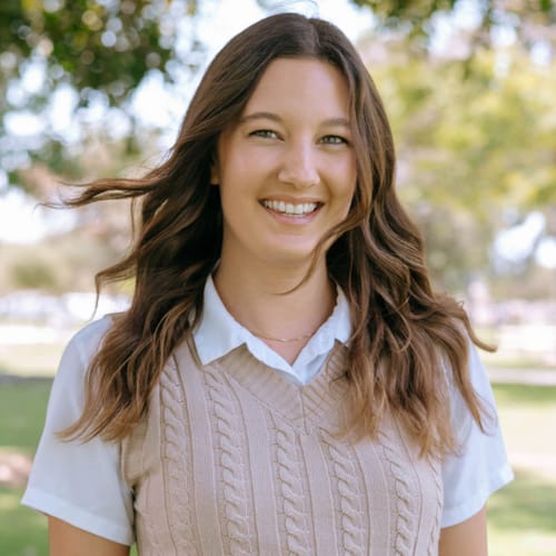 Headshot of Natalie Vigent, LMFT