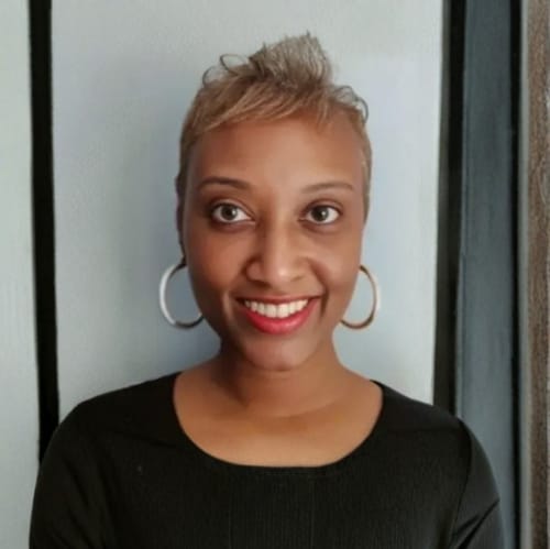 Headshot of Alexanderial Jones, LMFT