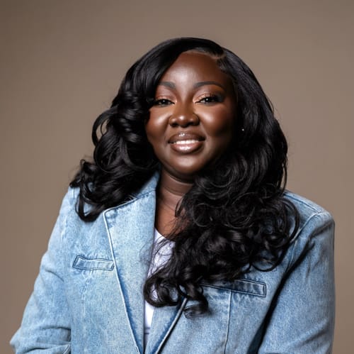 Headshot of Omolola Imani, LCPC