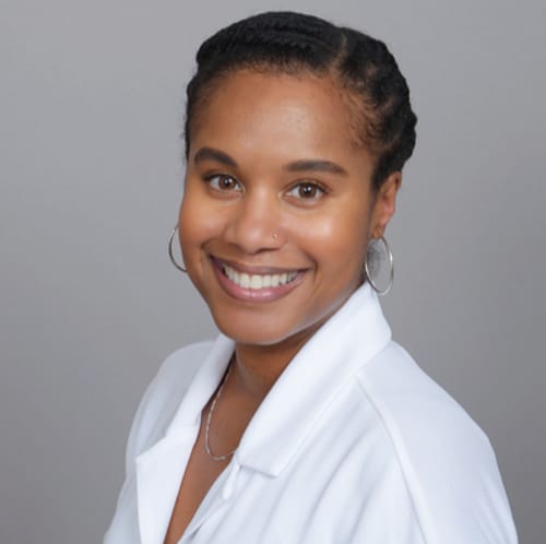 Headshot of Dvon Maurer, PSYCHOLOGIST