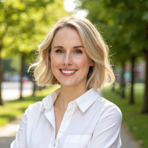 Headshot of Johanna Koenig, LICSW