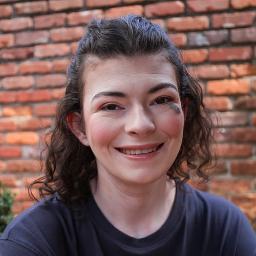 Headshot of Stephanie Linton, LPC