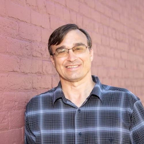 Headshot of Aaron Miller, LMSW