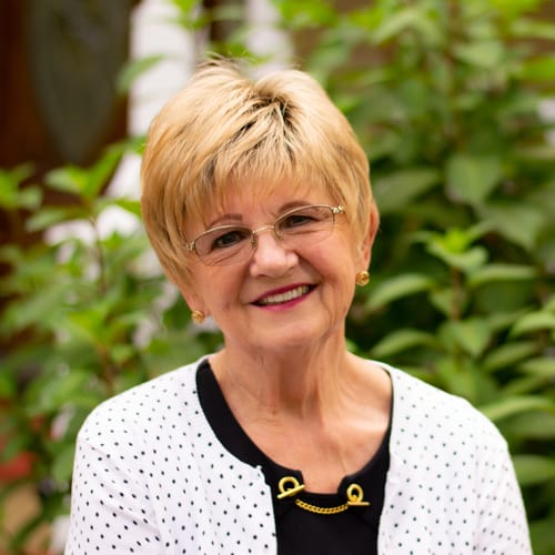 Headshot of Margaret Sudol, LMFT